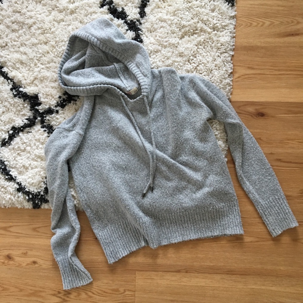 SO Super Soft Cropped Gray Sweater Size XS
